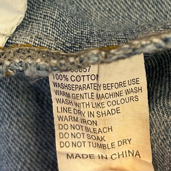 Petal & Pup Women’s Blue Denim Shorts High Rise Stretch Cuffed Mid Length Size S - Picture 12 of 12